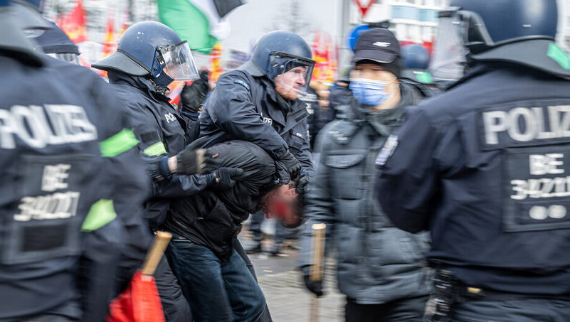 LLL- Demo in Berlin geprägt von massiver Polizeigewalt